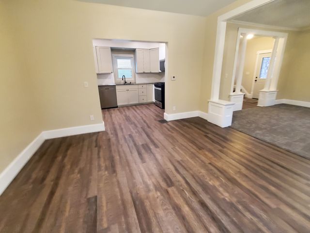 724 20th Avenue, East Moline, IL 61244