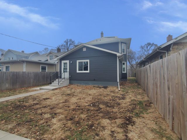 724 20th Avenue, East Moline, IL 61244