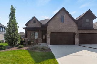 16500 Kayla Drive, Lemont, IL 60439