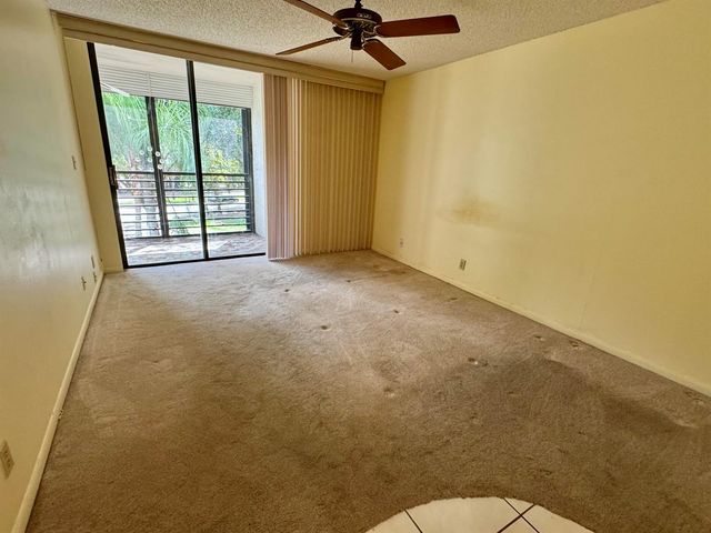 8050 W Mcnab Road 320, Tamarac, FL 33321