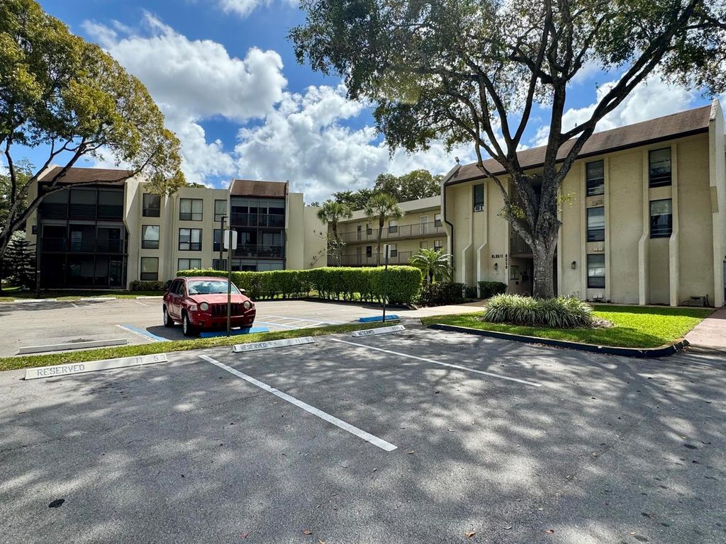 8050 W Mcnab Road 320, Tamarac, FL 33321