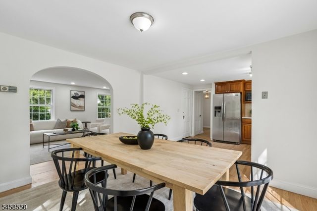 20 Pine St, Bernards Twp., NJ 07920