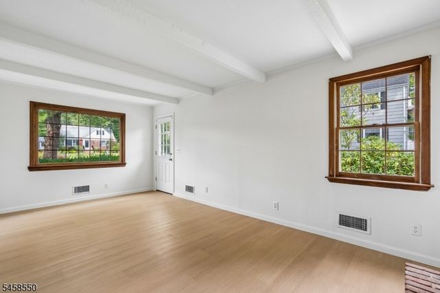 20 Pine St, Bernards Twp., NJ 07920