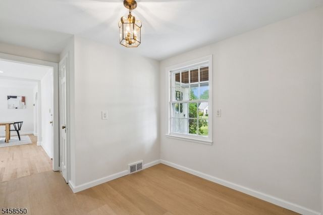 20 Pine St, Bernards Twp., NJ 07920