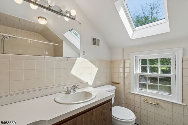 20 Pine St, Bernards Twp., NJ 07920