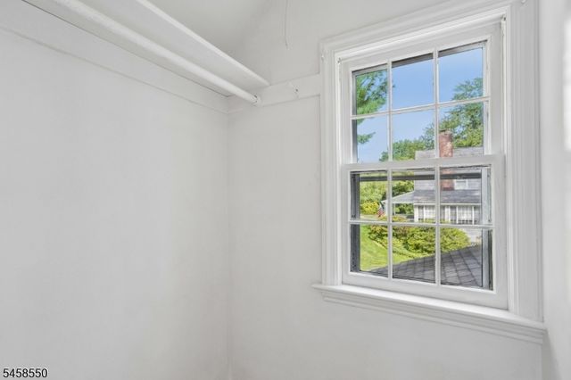 20 Pine St, Bernards Twp., NJ 07920