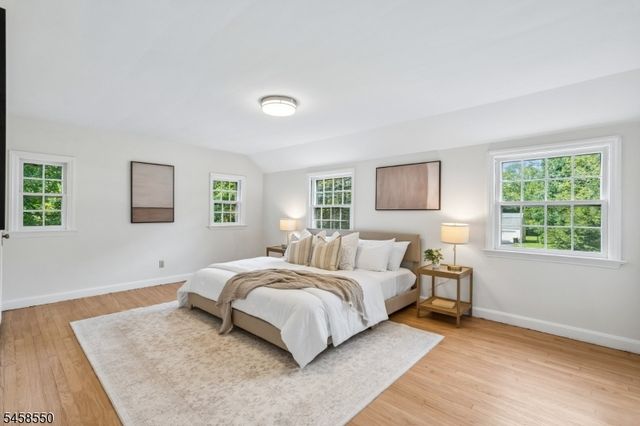 20 Pine St, Bernards Twp., NJ 07920