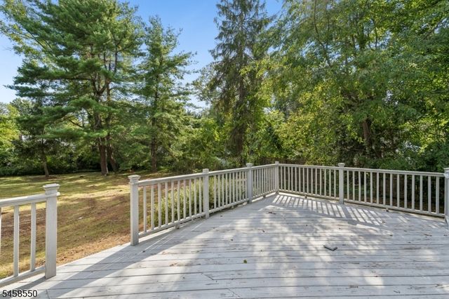 20 Pine St, Bernards Twp., NJ 07920
