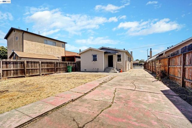 1707 73Rd Ave, Oakland, CA 94621