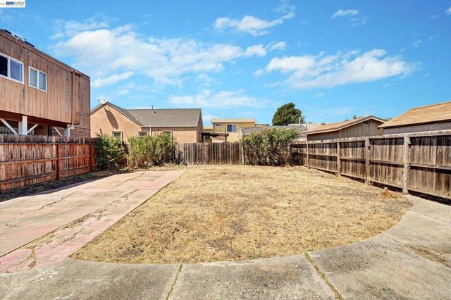 1707 73Rd Ave, Oakland, CA 94621