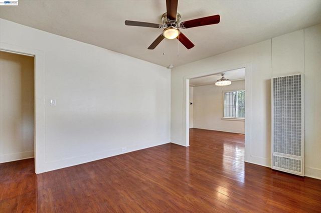 1707 73Rd Ave, Oakland, CA 94621