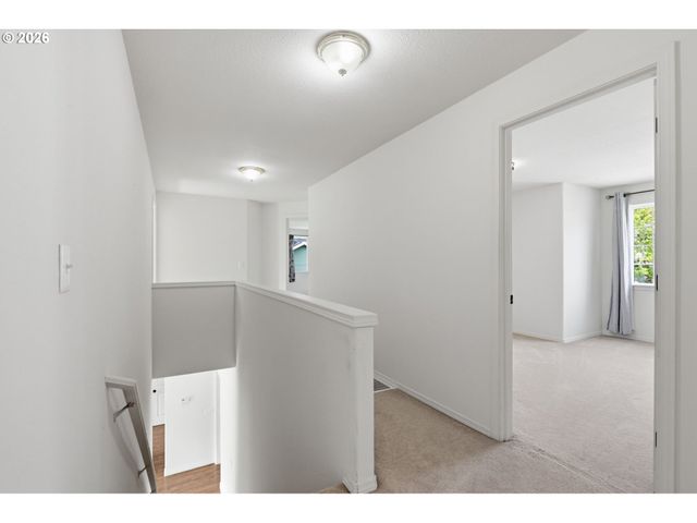 7264 Ne SHALEEN St, Hillsboro, OR 97124