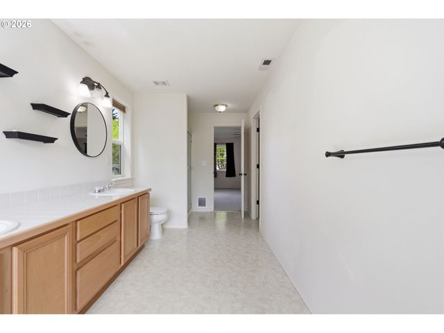 7264 Ne SHALEEN St, Hillsboro, OR 97124