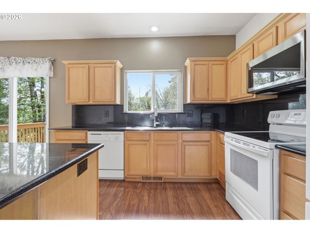 7264 Ne SHALEEN St, Hillsboro, OR 97124