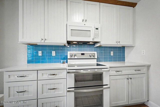 101 25TH Avenue J13, Jacksonville Beach, FL 32250