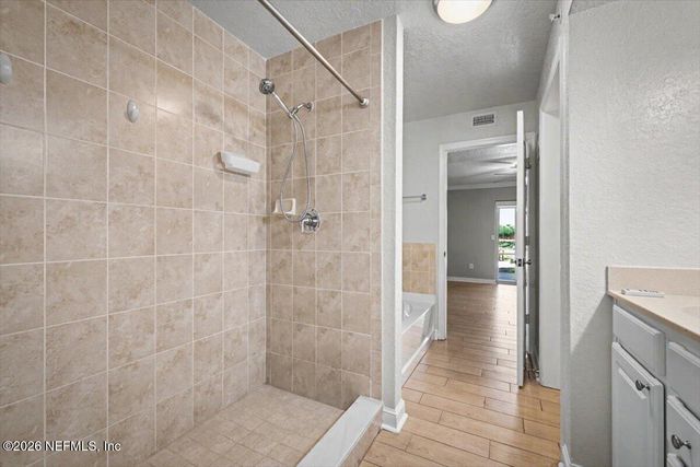101 25TH Avenue J13, Jacksonville Beach, FL 32250