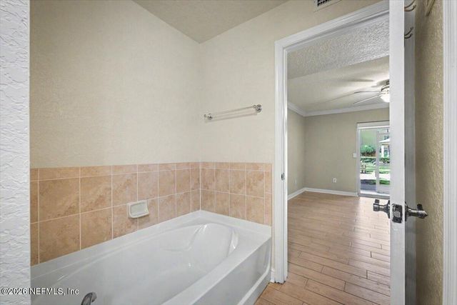 101 25TH Avenue J13, Jacksonville Beach, FL 32250