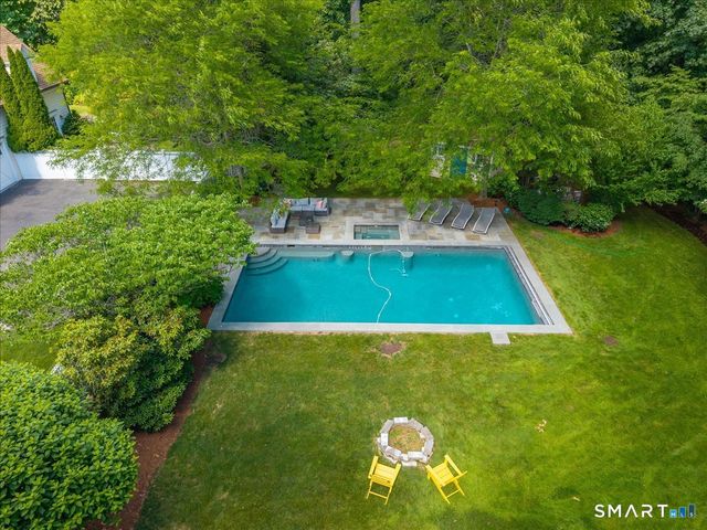 27 Woody Lane, Westport, CT 06880