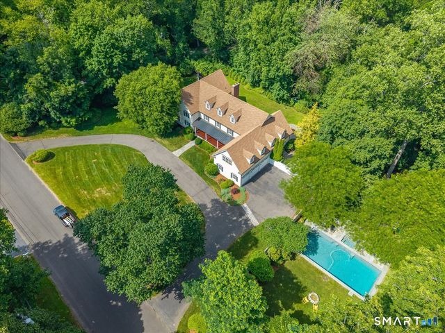 27 Woody Lane, Westport, CT 06880