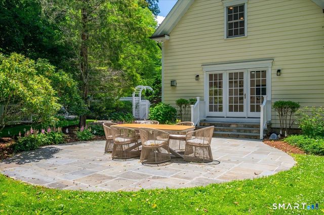 27 Woody Lane, Westport, CT 06880