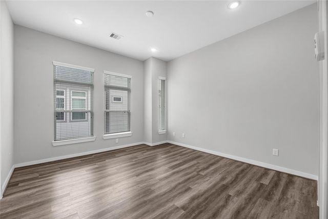 5823 Fairdale Lane C, Houston, TX 77057