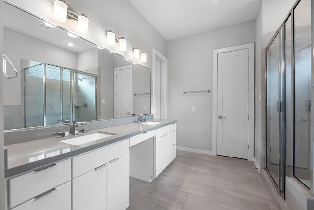 5823 Fairdale Lane C, Houston, TX 77057