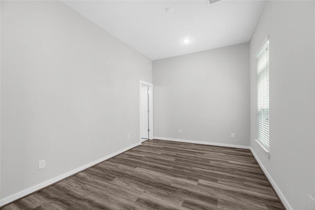 5823 Fairdale Lane C, Houston, TX 77057