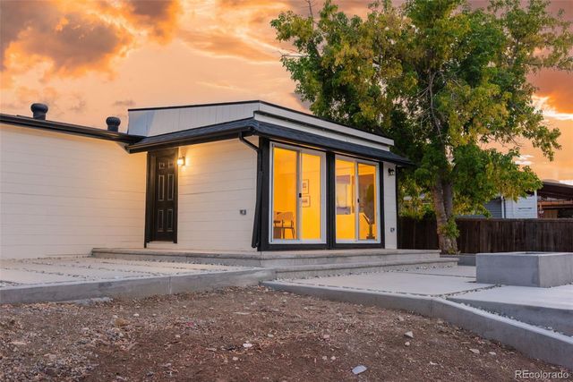 15785 W 2nd Avenue, Golden, CO 80401