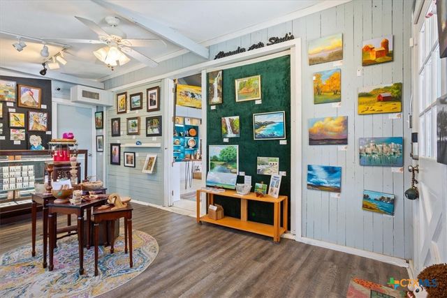 20 Rock Creek Drive, Salado, TX 76571