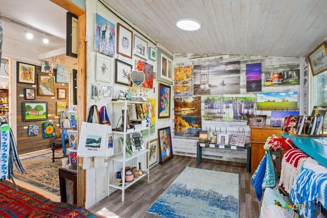 20 Rock Creek Drive, Salado, TX 76571