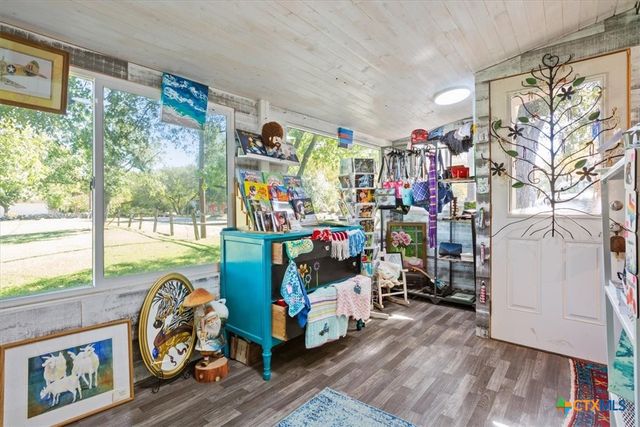 20 Rock Creek Drive, Salado, TX 76571