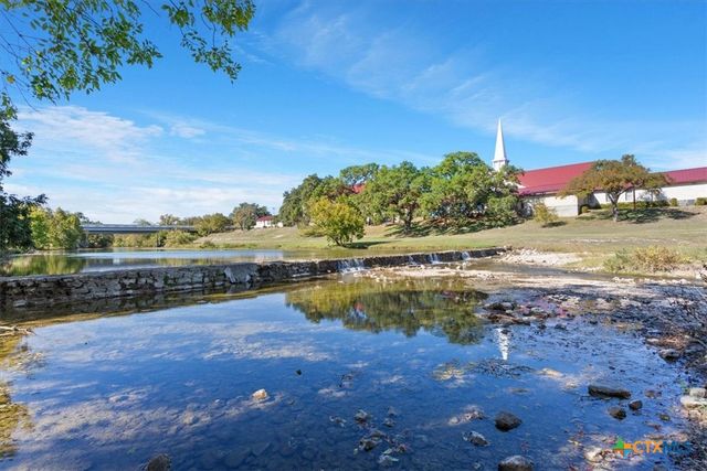 20 Rock Creek Drive, Salado, TX 76571