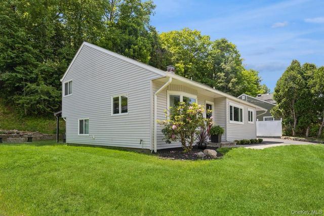 12 Stony Brook Road, Sloatsburg, NY 10974