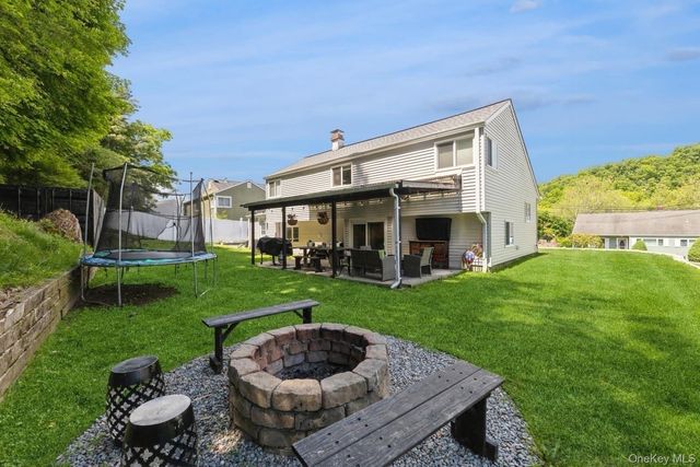 12 Stony Brook Road, Sloatsburg, NY 10974