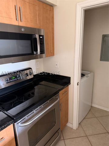 6559 Emerald Dunes Dr 303, West Palm Beach, FL 33411