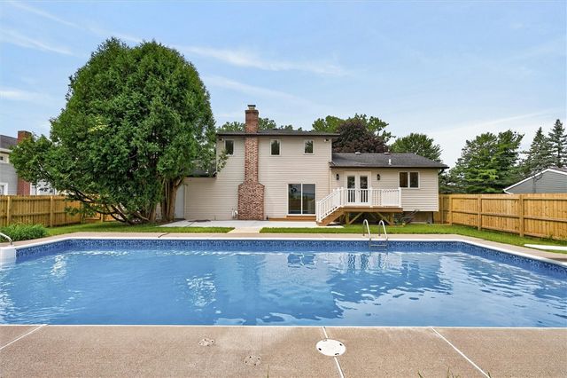672 Gillett Road, Ogden, NY 14559