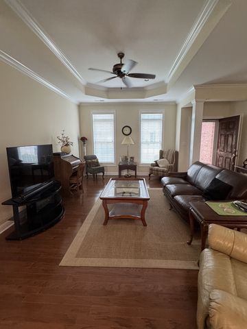 126 Keeton Dr, Hopkinsville, KY 42240