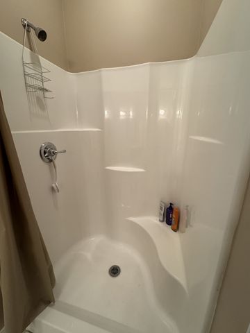 126 Keeton Dr, Hopkinsville, KY 42240