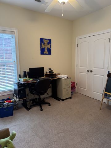 126 Keeton Dr, Hopkinsville, KY 42240