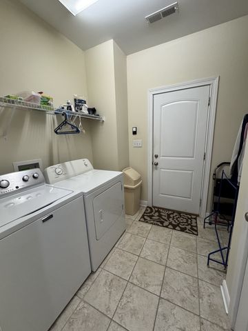 126 Keeton Dr, Hopkinsville, KY 42240