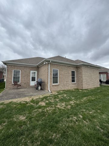 126 Keeton Dr, Hopkinsville, KY 42240