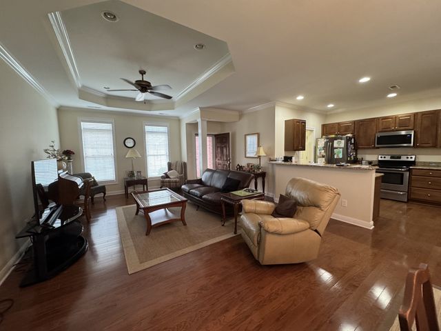 126 Keeton Dr, Hopkinsville, KY 42240