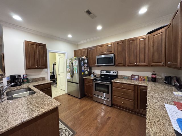 126 Keeton Dr, Hopkinsville, KY 42240