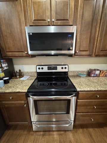 126 Keeton Dr, Hopkinsville, KY 42240