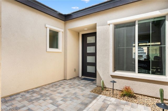 153 Mirage View Drive, Henderson, NV 89011