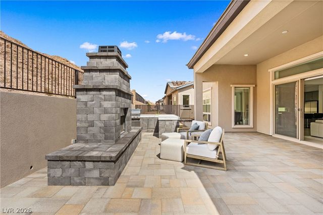 153 Mirage View Drive, Henderson, NV 89011