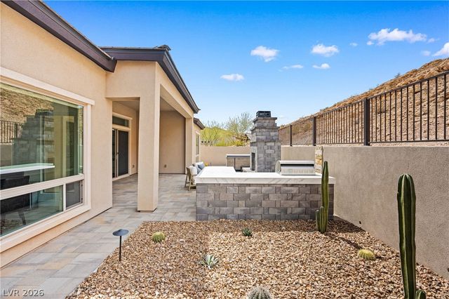 153 Mirage View Drive, Henderson, NV 89011