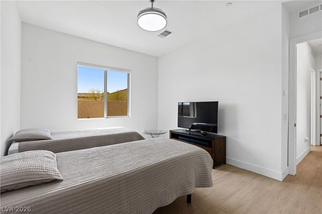 153 Mirage View Drive, Henderson, NV 89011