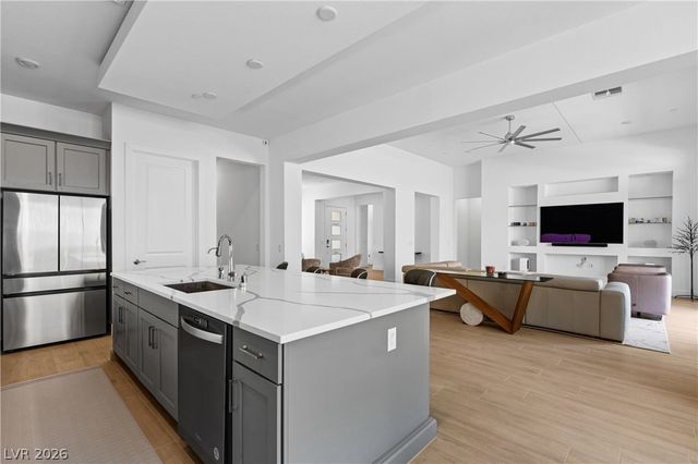 153 Mirage View Drive, Henderson, NV 89011