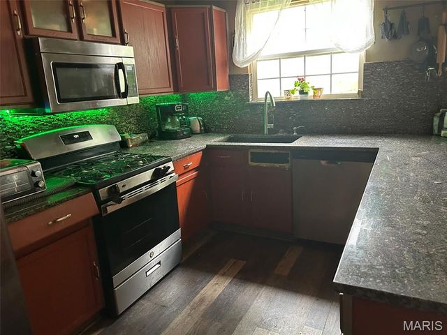 431 New York Street, St Louis, MO 63122